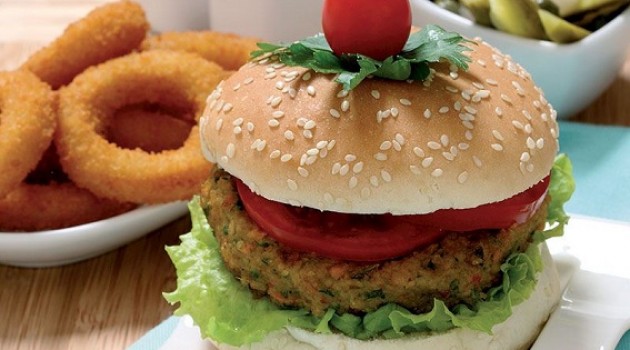 Pelin Çift İle İyi Fikir Gürkan Şef’den Sebze Burger Tarifi 11.04.2019
