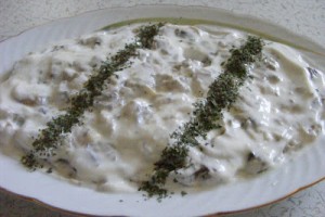 Yoğurtlu Patlıcan Salatası Tarifi