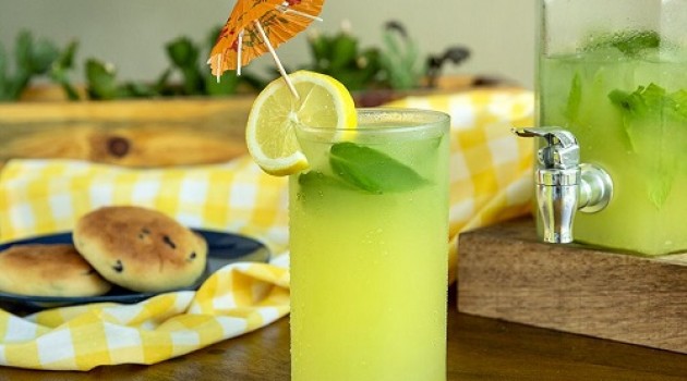 1 Portakal 1 Limon Limonatası Tarifi