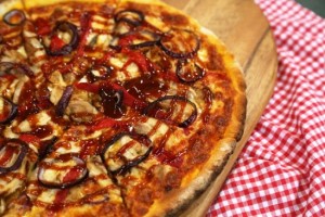 Arda’nın Mutfağı Tavuklu Barbekü Soslu Pizza Tarifi 04.03.2017