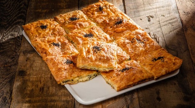 Arda’nın Ramazan Mutfağı Peynirli Tepsi Böreği Tarifi 21.05.2020