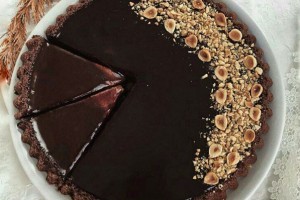 Nefis Kremalı Çikolata Ganajlı Tart Pasta Tarifi