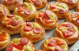 Gelinim Mutfakta Pizza Poğaça Tarifi 28.02.2022