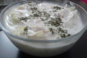 Yoğurtlu Aysberg Salatası Tarifi