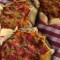 Ver Fırına Mini Yıldız Pizza Tarifi